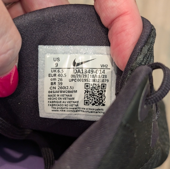 Nike Renew Comfort Footbed Sneakers - Picture 7 of 9